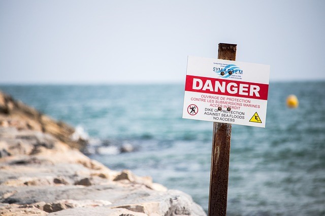 Flood warning signs