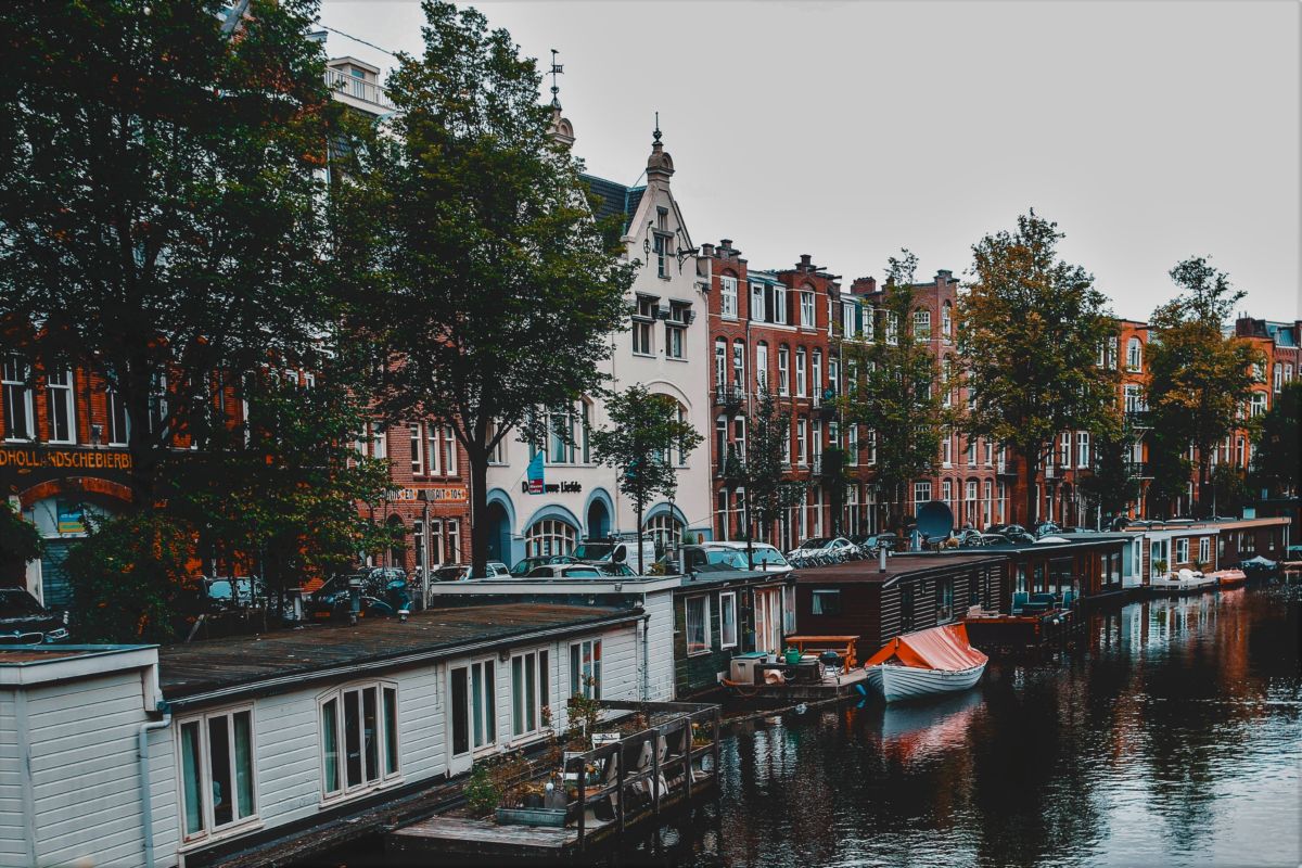 Amsterdam floating flower market